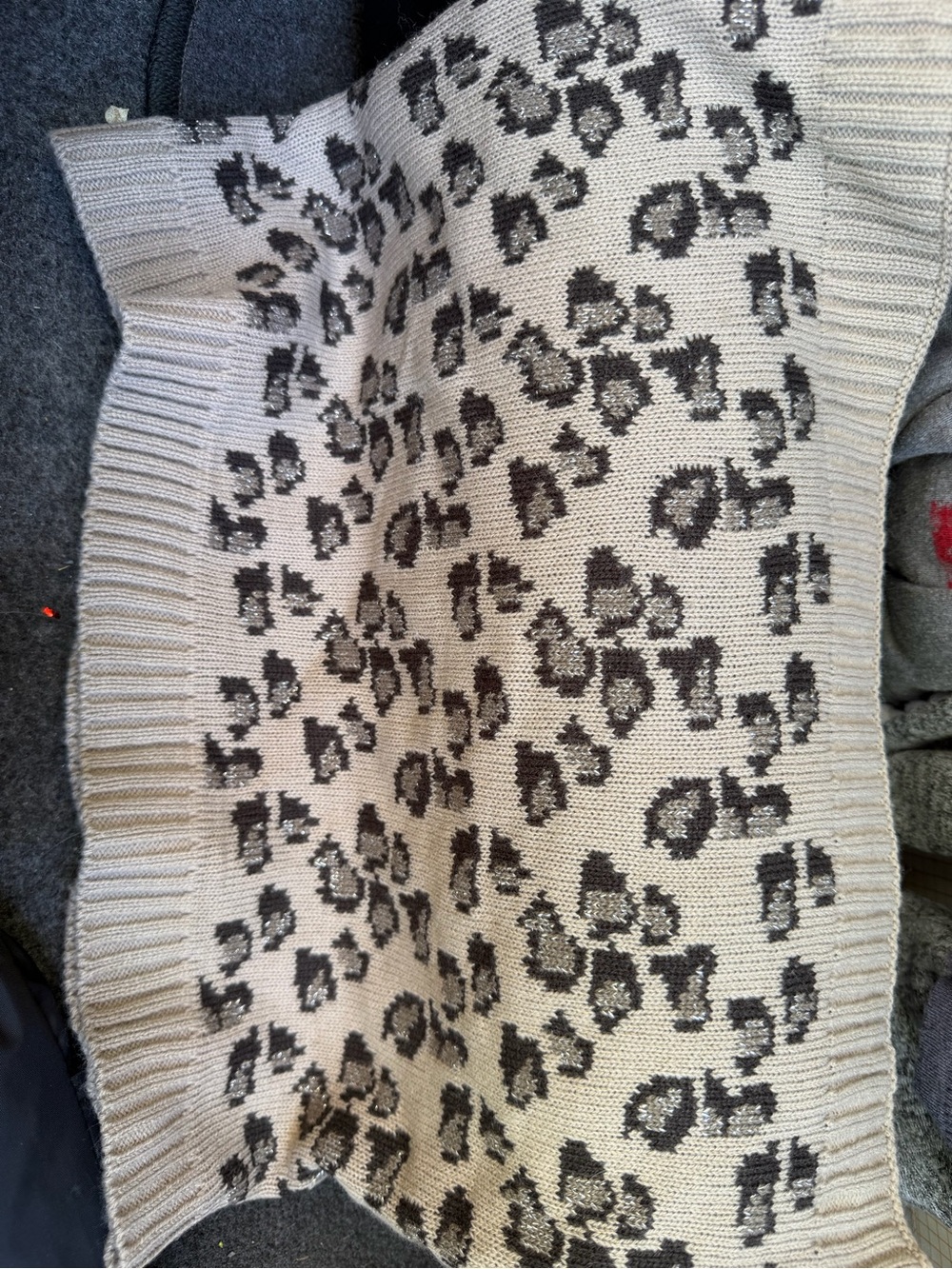 Gray Leopard Print Knit Scarf